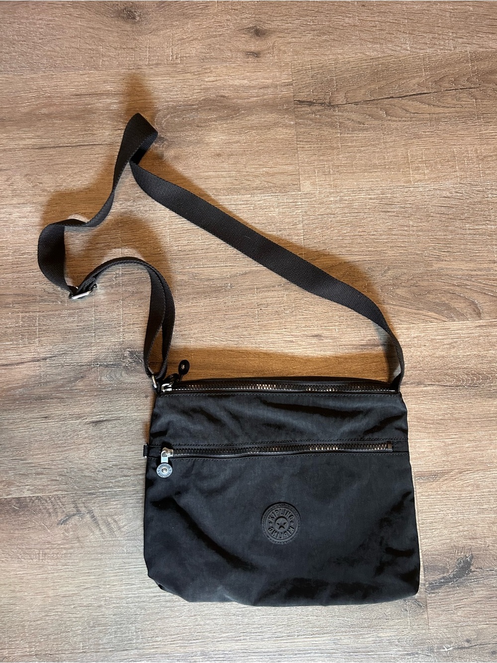 Kipling Crossbody Bag Womens Black Adjustable Strap Multi-Zip Pockets